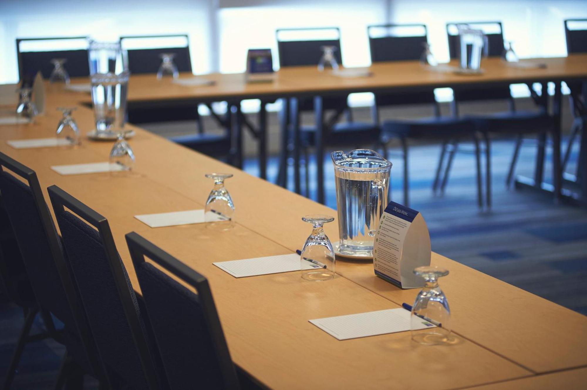Holiday Inn Express & Suites St. John'S Airport By Ihg Bagian luar foto