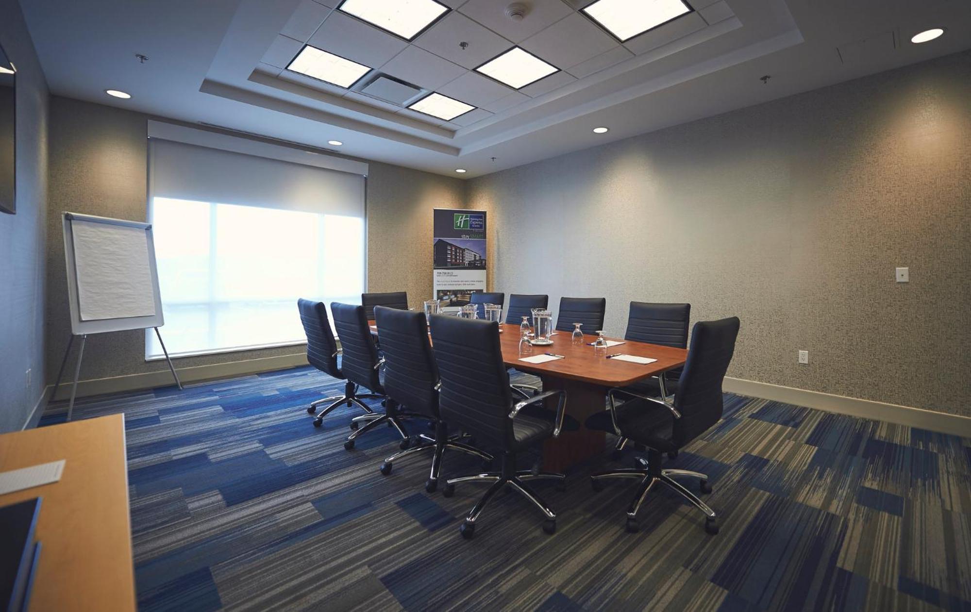 Holiday Inn Express & Suites St. John'S Airport By Ihg Bagian luar foto