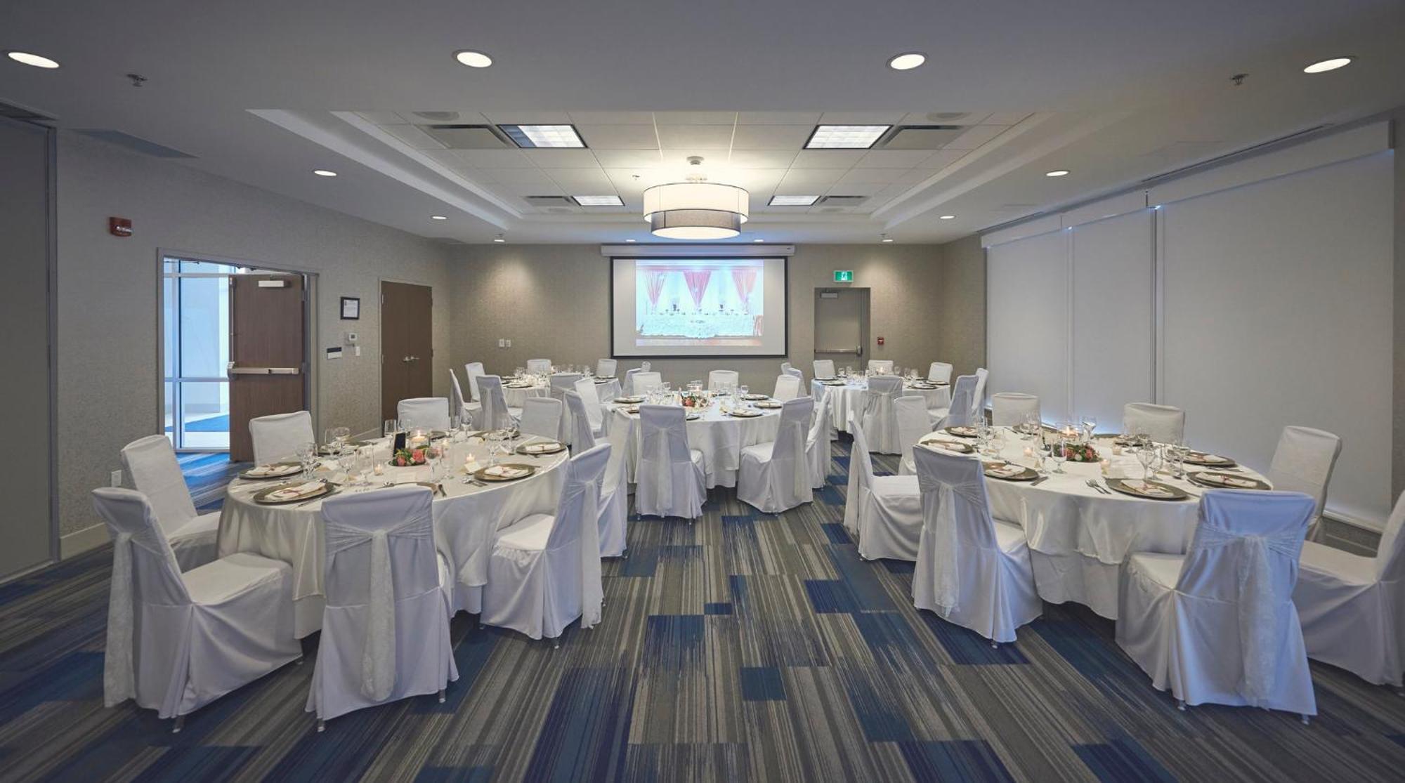 Holiday Inn Express & Suites St. John'S Airport By Ihg Bagian luar foto
